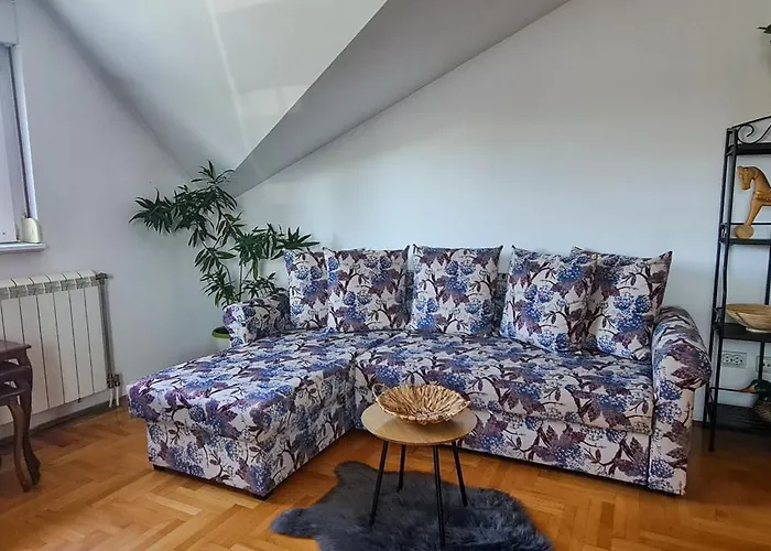 Dina Cozy Apartment