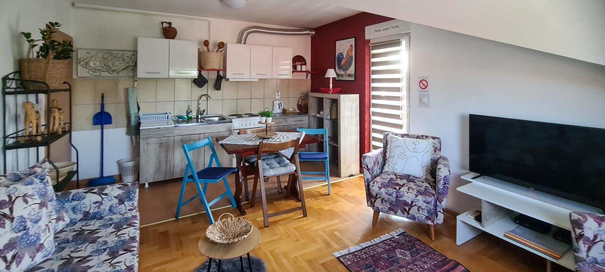 Dina Cozy * Zemun