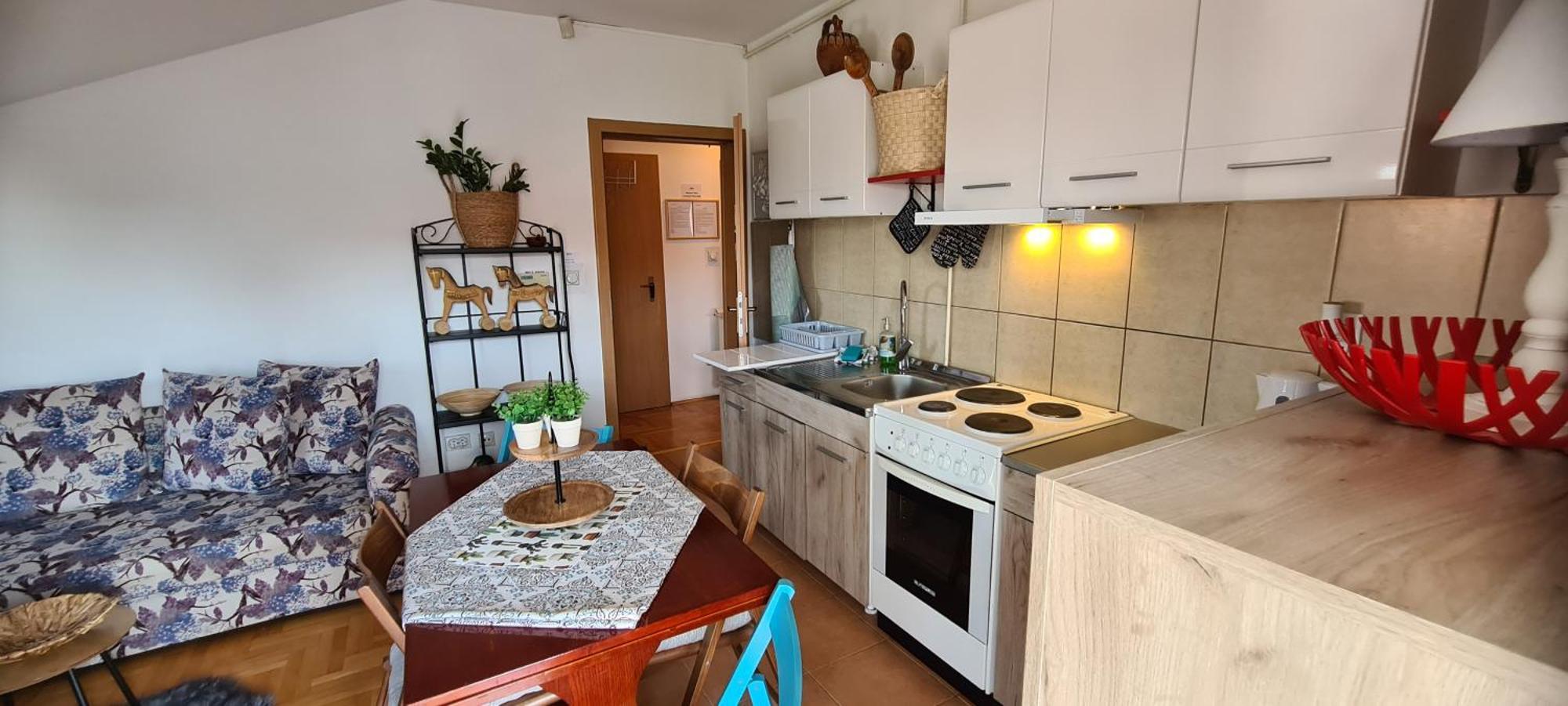 Dina Cozy Apartment *